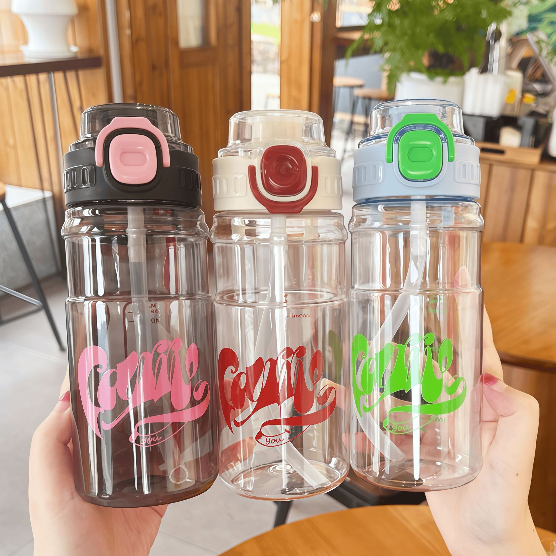 New water cup, large-capacity sports, high appearance level, plastic cup, student heat-resistant, double-drinking straw, summer portable cup Application Scenario