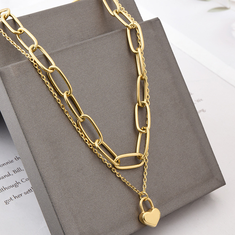 New double-layer chain heart-shaped lock pendant titanium steel metal hip-hop high-end cold style necklace from Europe and America cross-border full figure
