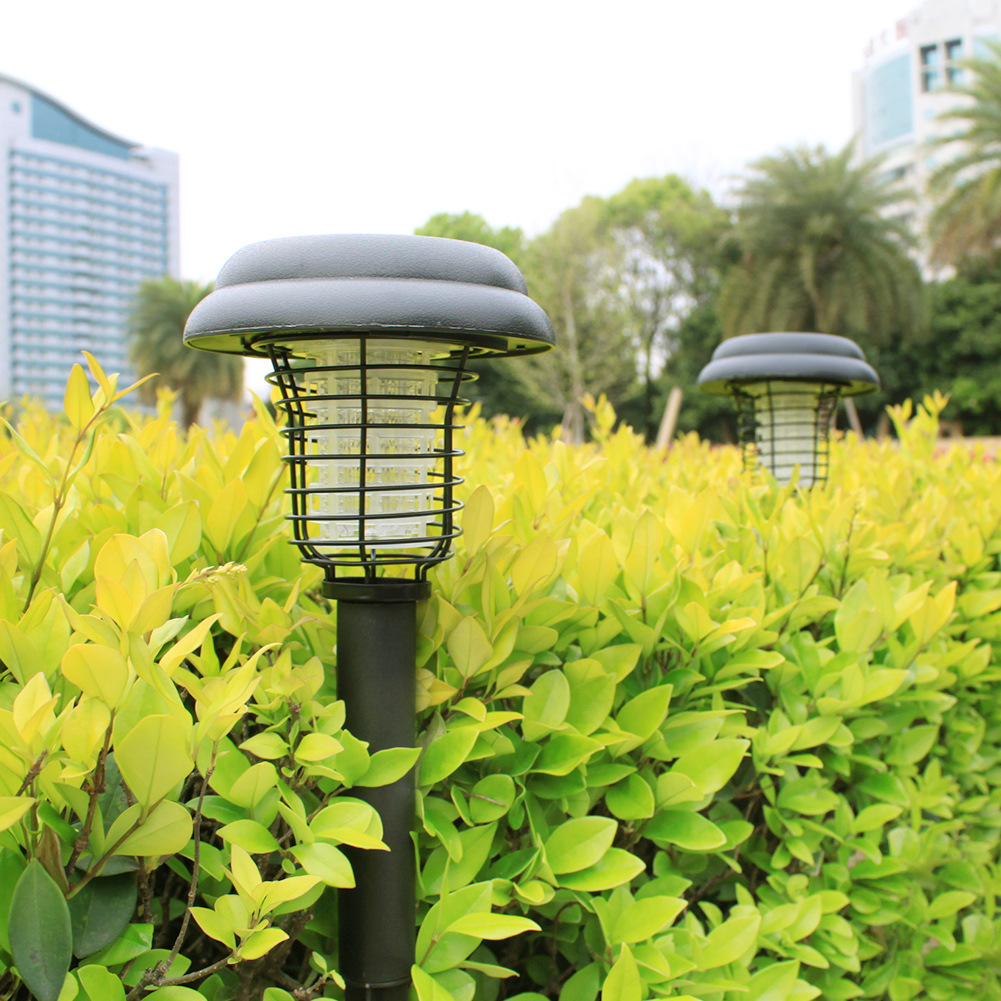 Solar-powered mosquito killer, outdoor household waterproof mosquito killer, outdoor garden mosquito trap, mosquito repellent lamp, electric shock mosquito killer Application Scenario
