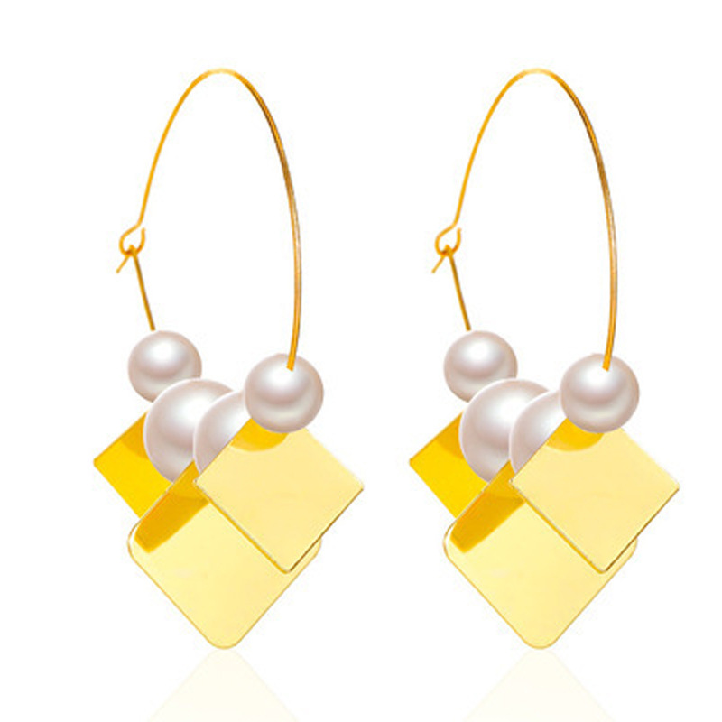 European and American ins simple geometric pearl earrings, French light luxury creative smooth square ear hooks, and trendy exaggerated ear buckles Item Picture