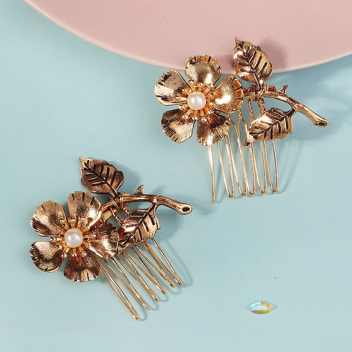 Korean accessories, ins hairpins, bangs, small hair clips, metal hair combs, retro and fresh floral small hair combs for women Specification drawing