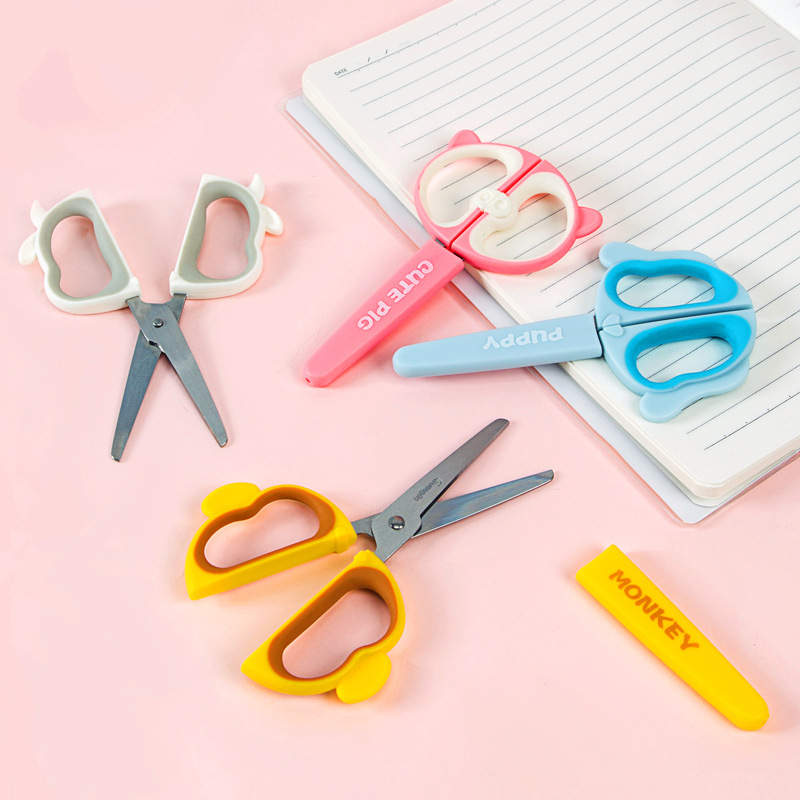 Guangbo children's scissors, cartoon scissors, handcrafted art special, portable at any time, with random colors Specification drawing