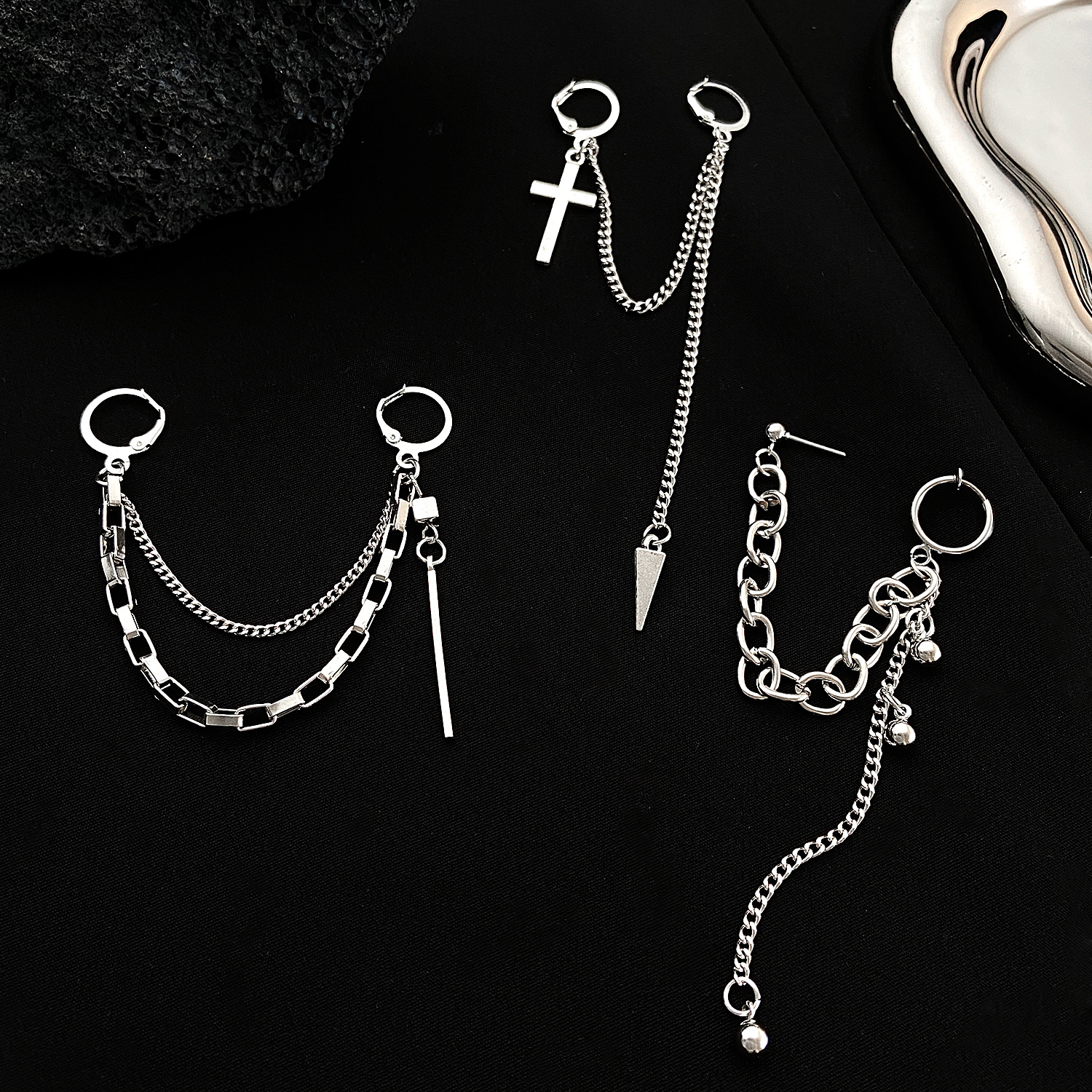 Cross-border new long tassel chain earrings, ins cold style design, alloy round ball cross pendant stud Specification drawing