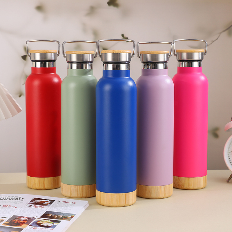 Cross-border American-style 304 stainless steel outdoor sports portable insulated cup with bamboo bottom and multiple LIDS, hand-held hiking water bottle full figure