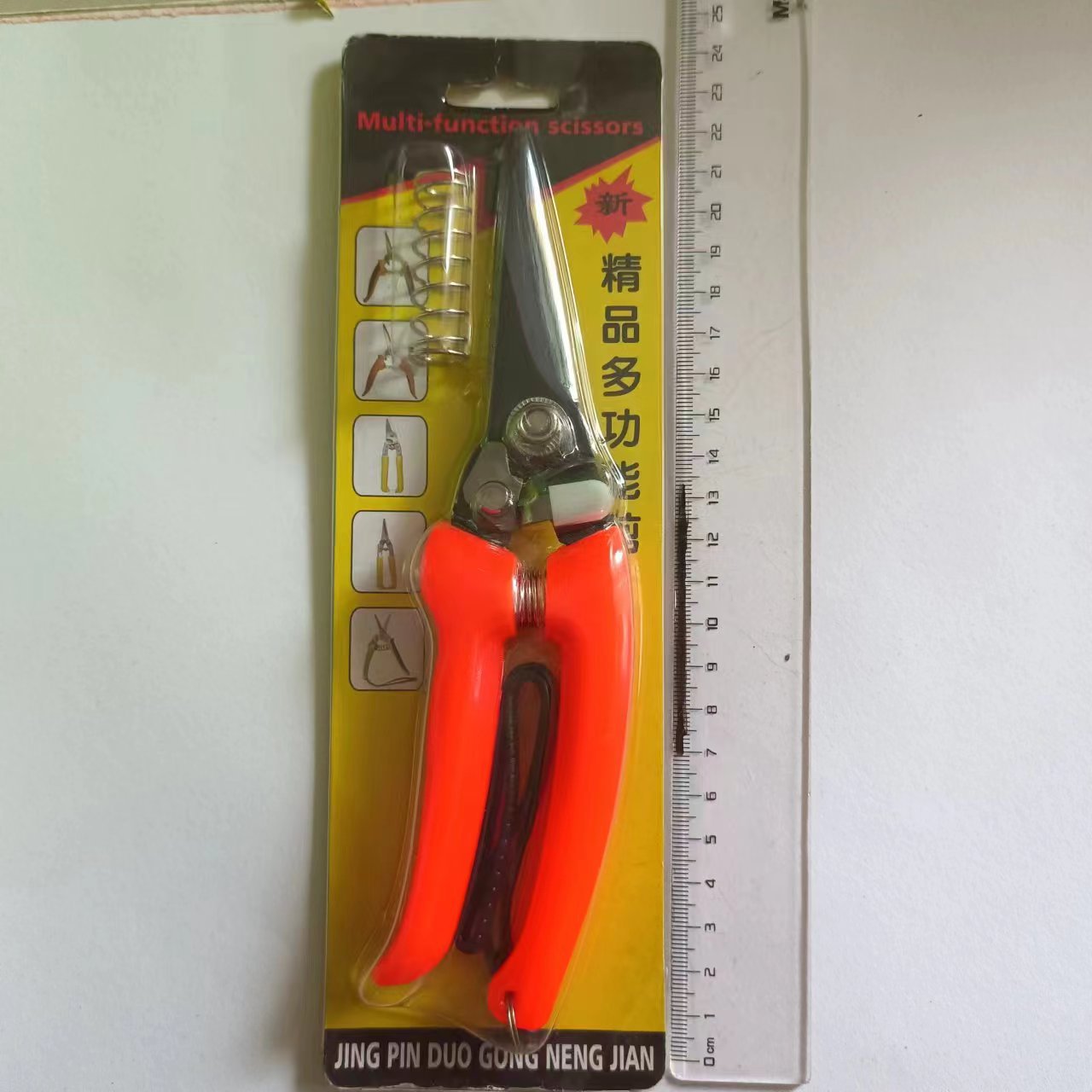 Stainless steel keel shears, industrial electrical aluminum ceiling panels, keel iron sheet wire troughs, horseshoe shears, cable steel wire mesh Specification drawing