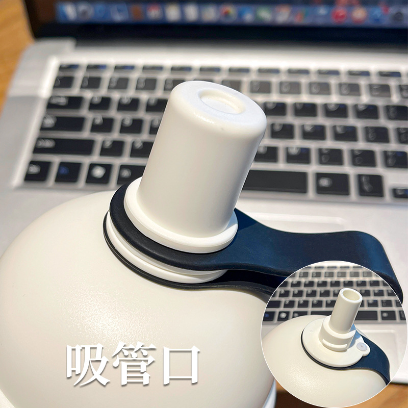 New children's large-capacity insulated cup, simple straw cup, portable drinking water pot for school, gradient sports portable cup details Picture