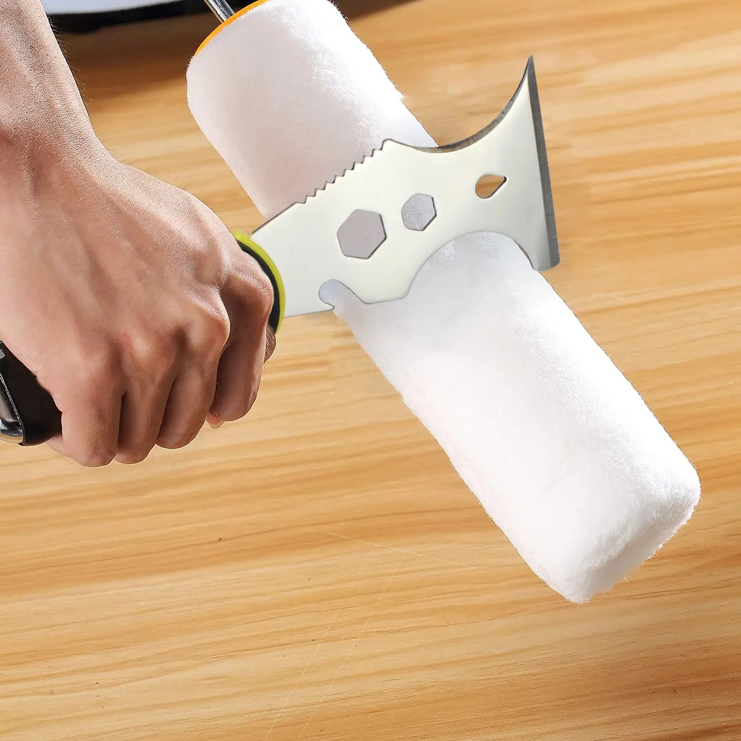 LiTuiLi sharpened putty knife, thickened stainless steel cement scraper, tool drum cleaner, multi-functional scraper Application Scenario