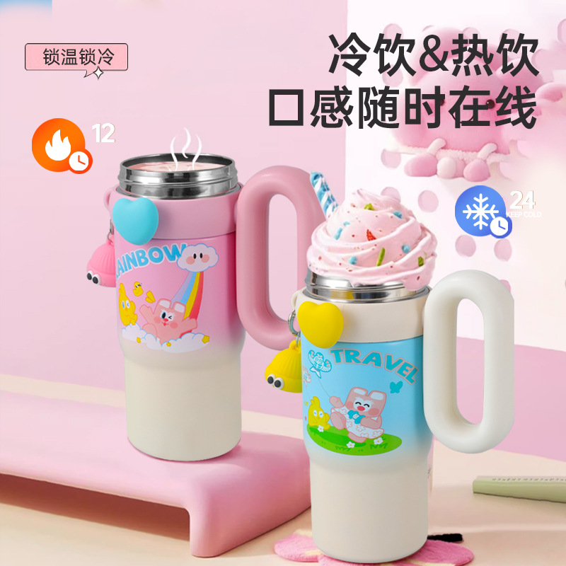 Wholesale of new high-appeartion-level ice cup, large-capacity stainless steel straw water cup, portable student handle car cup full figure