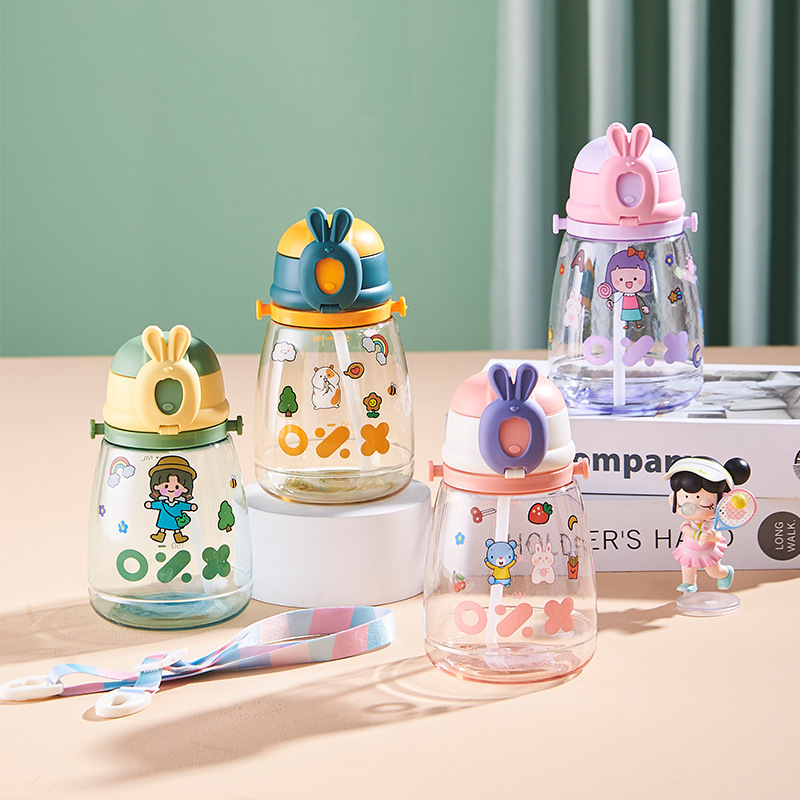 Cute water cup with straw, large-capacity portable outdoor plastic cup, student space cup, cartoon pattern slanted cross cup full figure