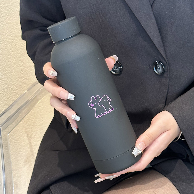 New wine bottle cold and heat preservation cup, ins heat preservation cup, dog line, ins style stainless steel food-grade special cup Application Scenario