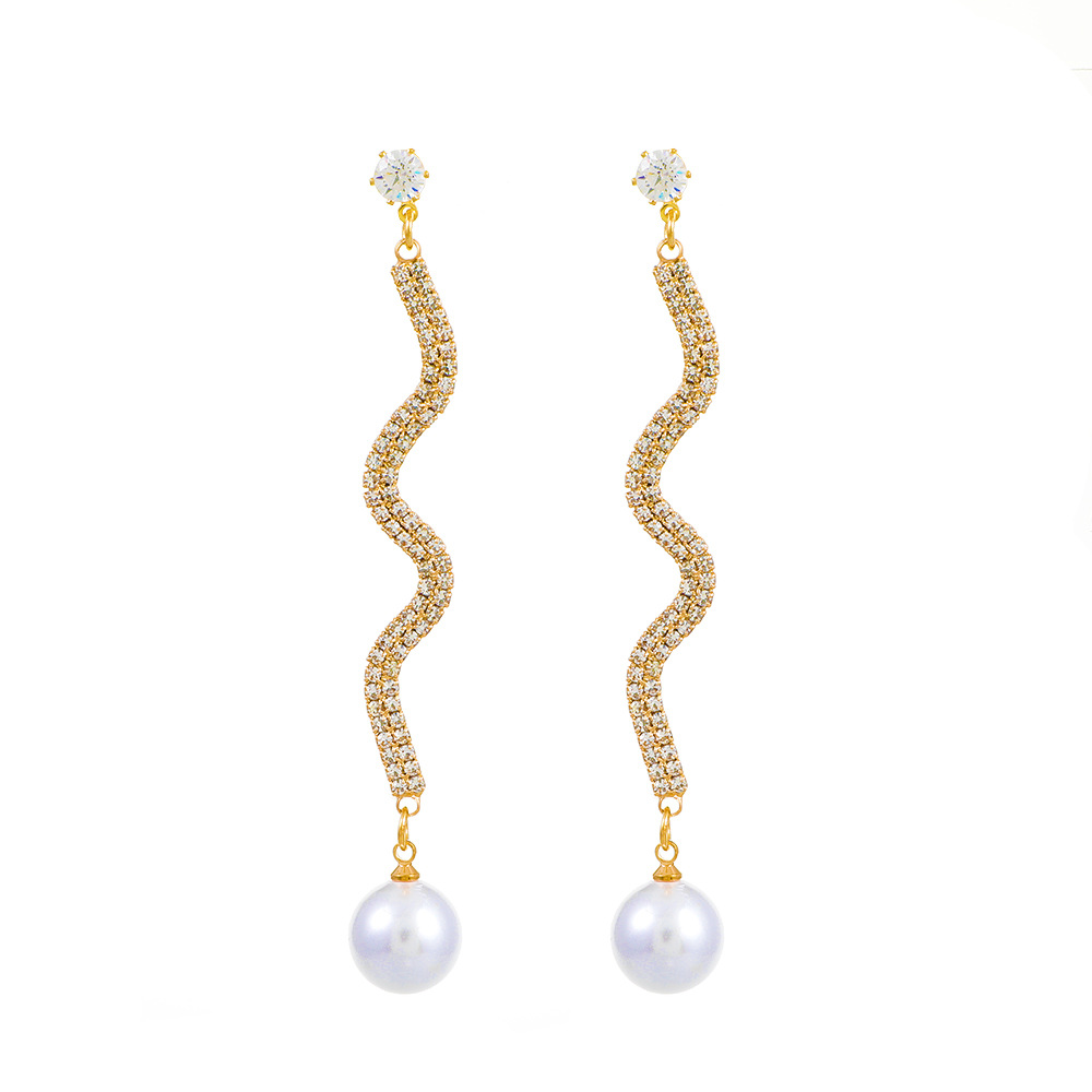 European and American ins long pearl rhinestone earrings and pendants, fashionable Korean wavy S-curve stud earrings, and personalized and exaggerated earrings Item Picture