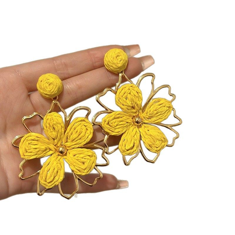 Sea Breeze Moments ~ Straw-woven sunflower Stud Earrings for women's seaside vacation Style - Unique, stunning and exaggerated earrings Item Picture