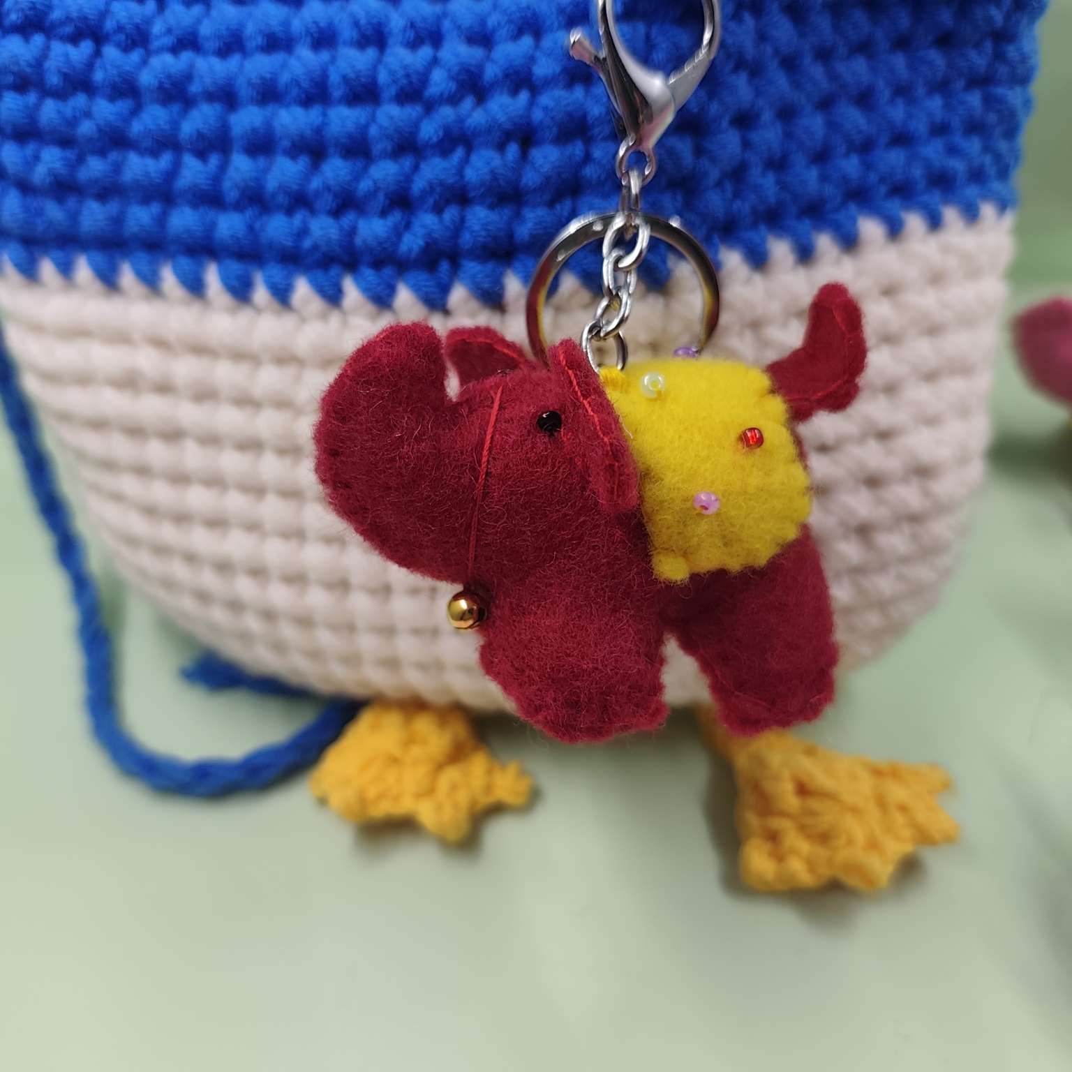 羊毛毡小象包包挂件饰品手机挂件详情图4