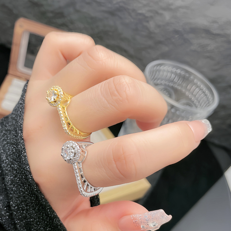 A Japanese and Korean design sense, slightly set round diamond geometric opening ring for women's square, sweet and cool, cold style, niche and light luxury index ring details Picture
