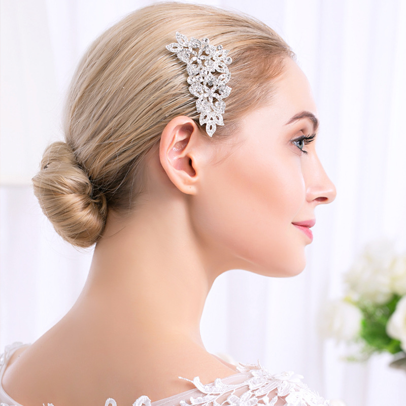 New AliExpress alloy rhinestone hair comb with a high-end European and American style, elegant and grand bridal accessory, floral leaf bun hair comb full figure