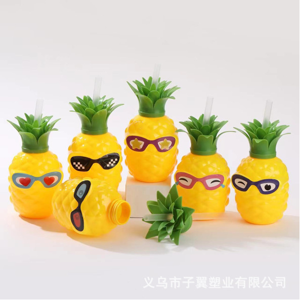 New best-selling factory direct sales plastic-shaped straw cups, pineapple water cups with straws, popular milk tea and juice cups details Picture