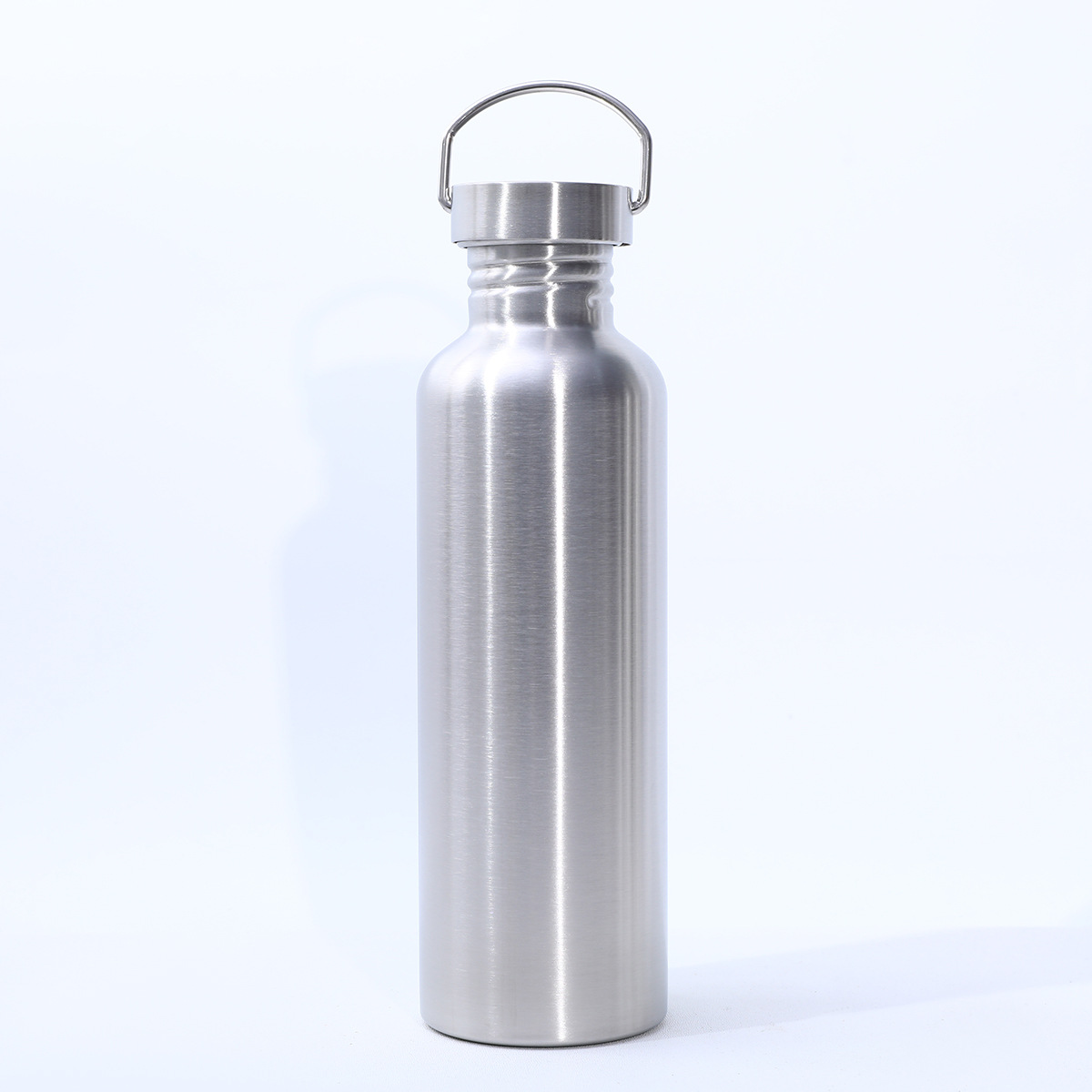 Wholesale of 304 stainless steel insulated cups with handles, portable outdoor cycling kettles, single-layer American-style large-mouth sports kettles Application Scenario