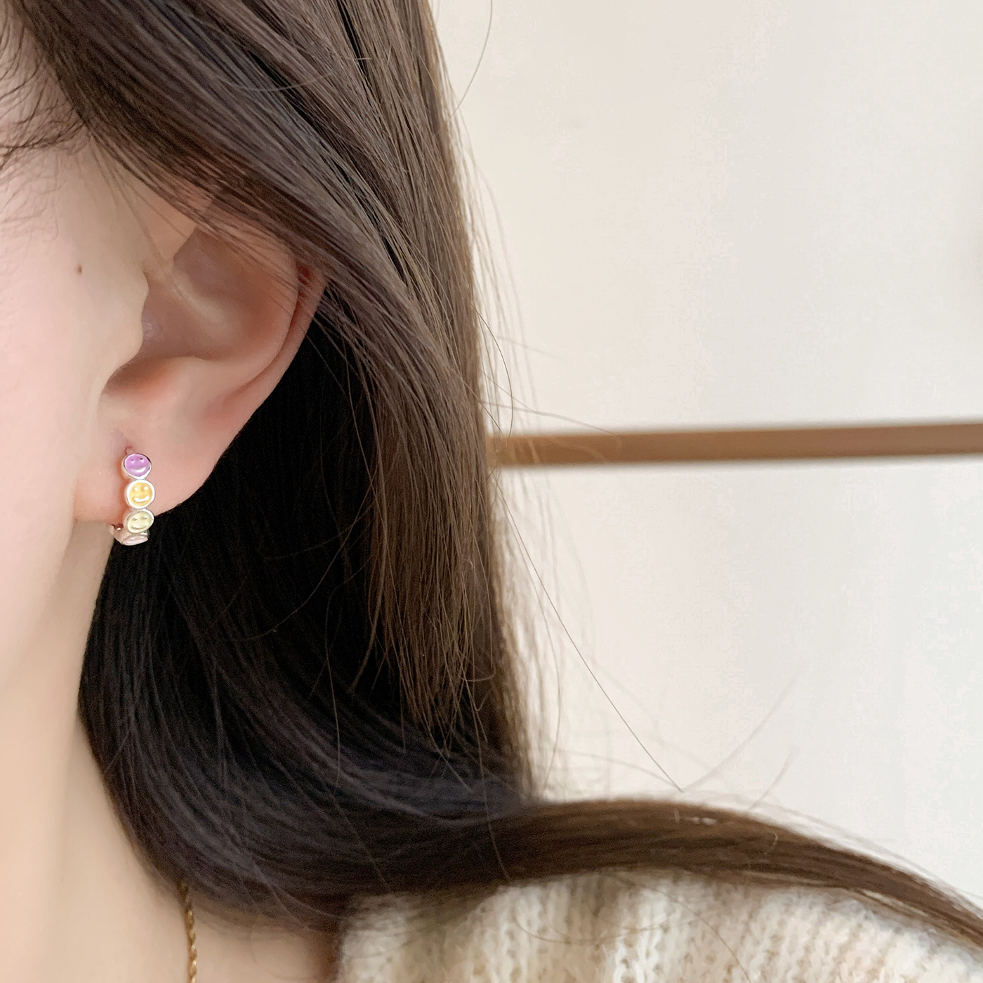 Summer fresh and sweet copper oil-dripping, star-shaped smiling face, heart-shaped ear buckles, women's niche design, high-end and versatile earrings details Picture
