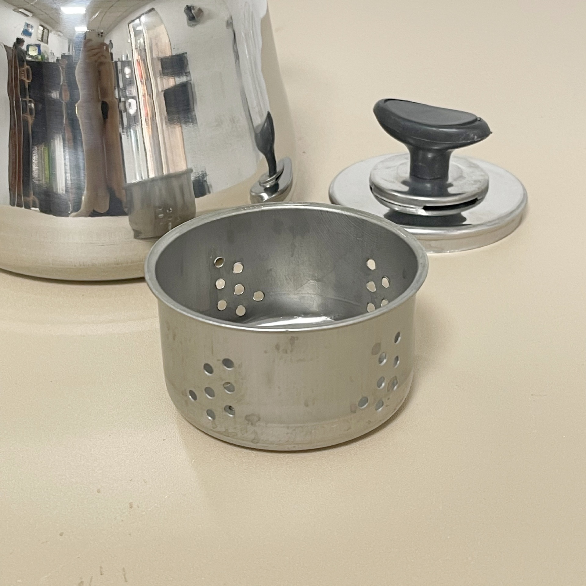 Stainless steel water kettle and teapot, extra-thick classical teapot, restaurant and hotel soup pot, restaurant hot pot restaurant, large-capacity brewing teapot Application Scenario