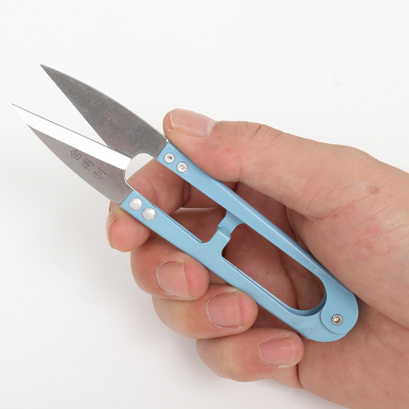 Wholesale of small scissors, U-shaped large spring small yarn scissors, cross-stitch scissors, tailor small scissors, fishing line trimming scissors full figure