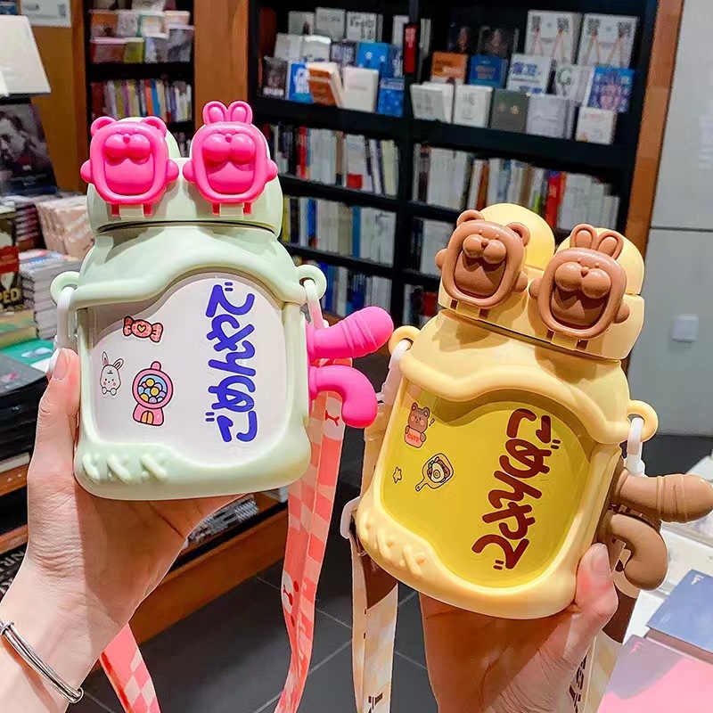 The new type of thermos cup features dual spouts with a high appearance level. It is a 316 food-grade large-capacity children's straw cup and a cute portable water cup Specification drawing