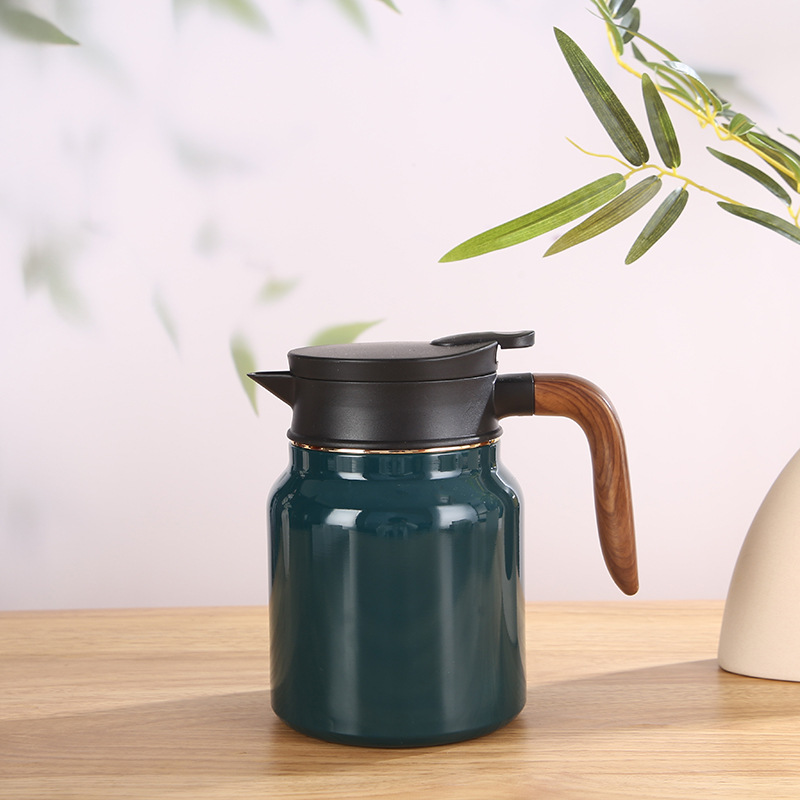 316 stainless steel insulated cup, large-capacity steeping pot, tea-water separation steeping pot, portable wood grain household insulated pot Application Scenario