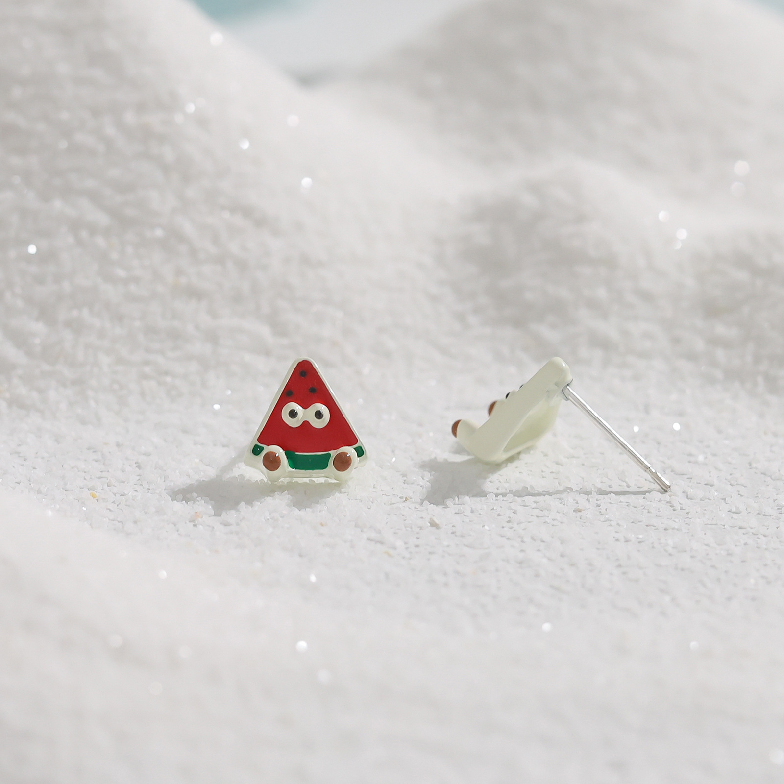 The 2025 summer new cool watermelon stud earring set is cute and unique. The student earrings are cute and sweet, and the earrings are trendy Specification drawing