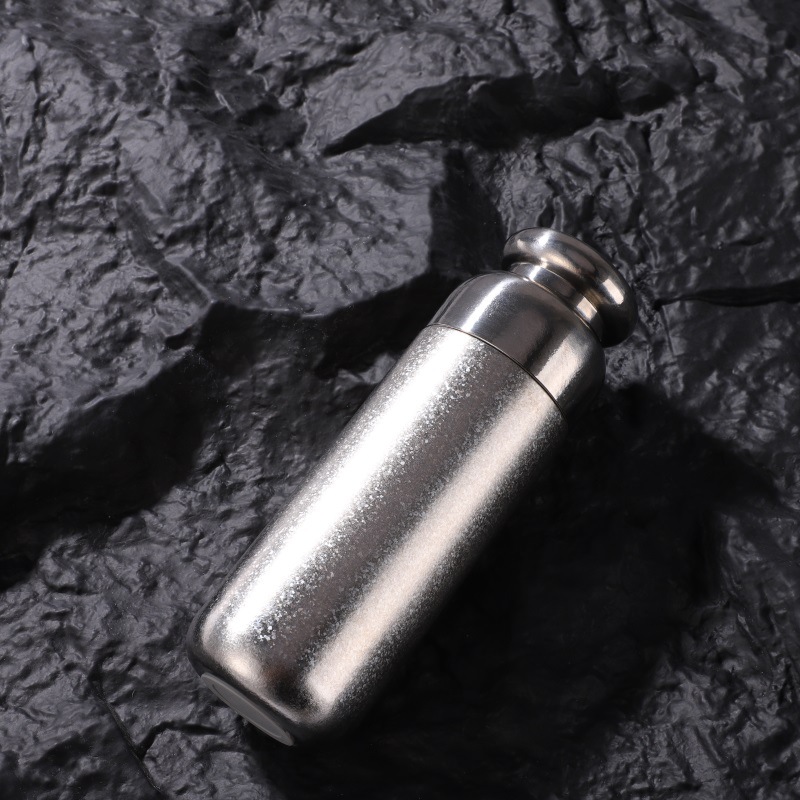 High-appearation-level health-preserving tea cup, portable small-capacity pure titanium insulated cup, outdoor portable tea-water separation cup details Picture
