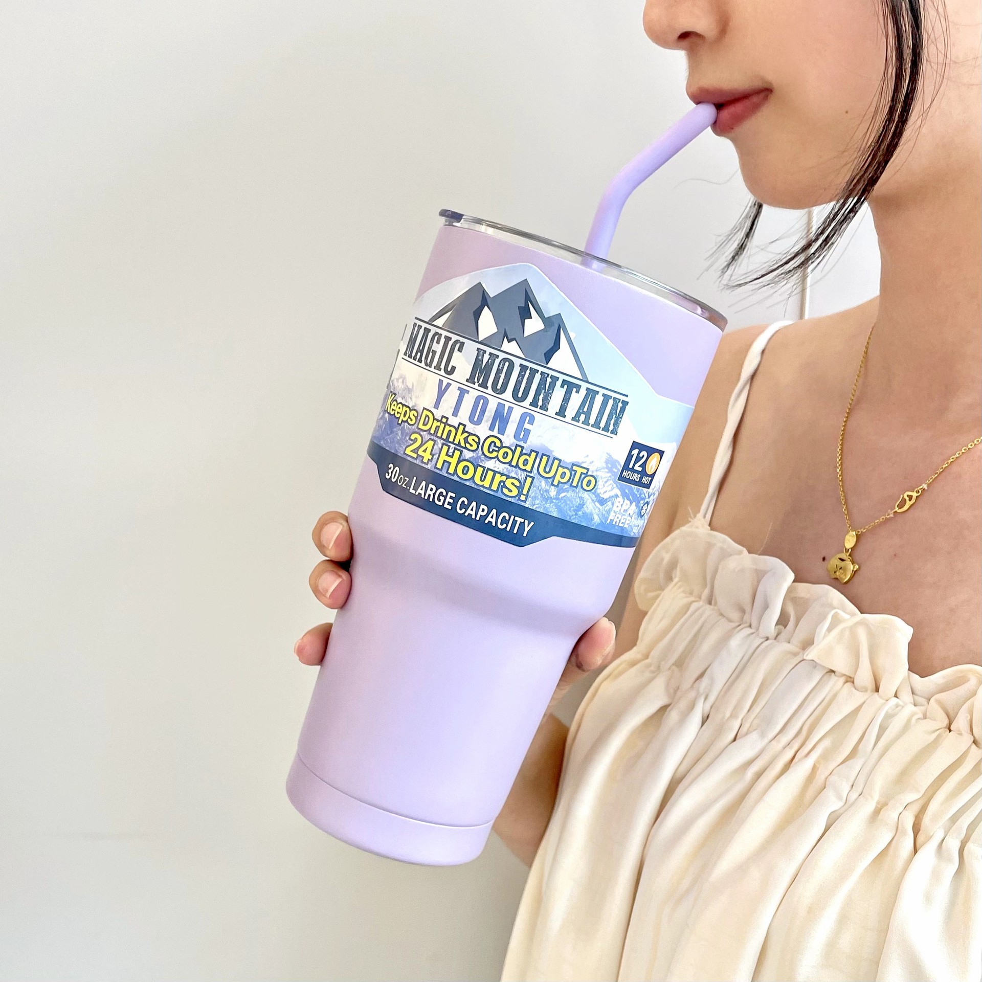 Customized 30oz car cup for foreign trade, outdoor portable car insulation and cold preservation cup, 304 stainless steel ice cup Application Scenario