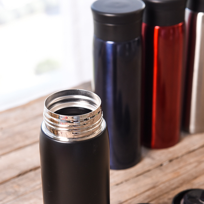 Double-layer vacuum insulated cups, stainless steel water cups for men and women, business office punk cups, outdoor gift cups Application Scenario