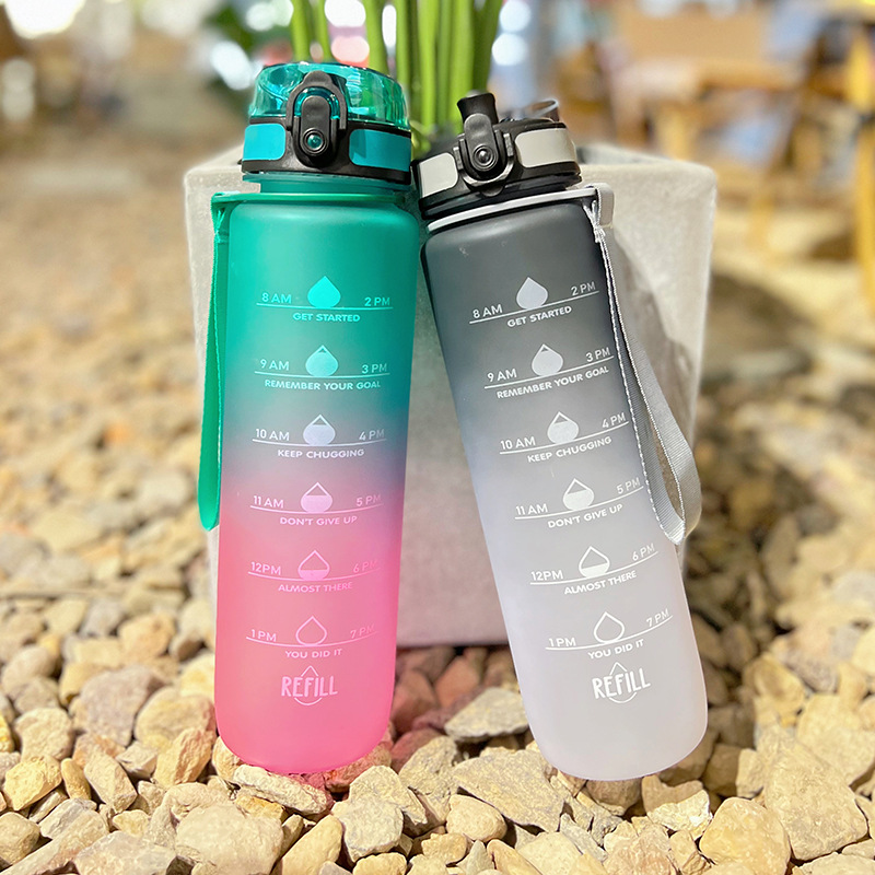Large-capacity high-end sports outdoor water cups, men's and women's bouncing LIDS, portable plastic cups with gradient lock buckles as gifts details Picture