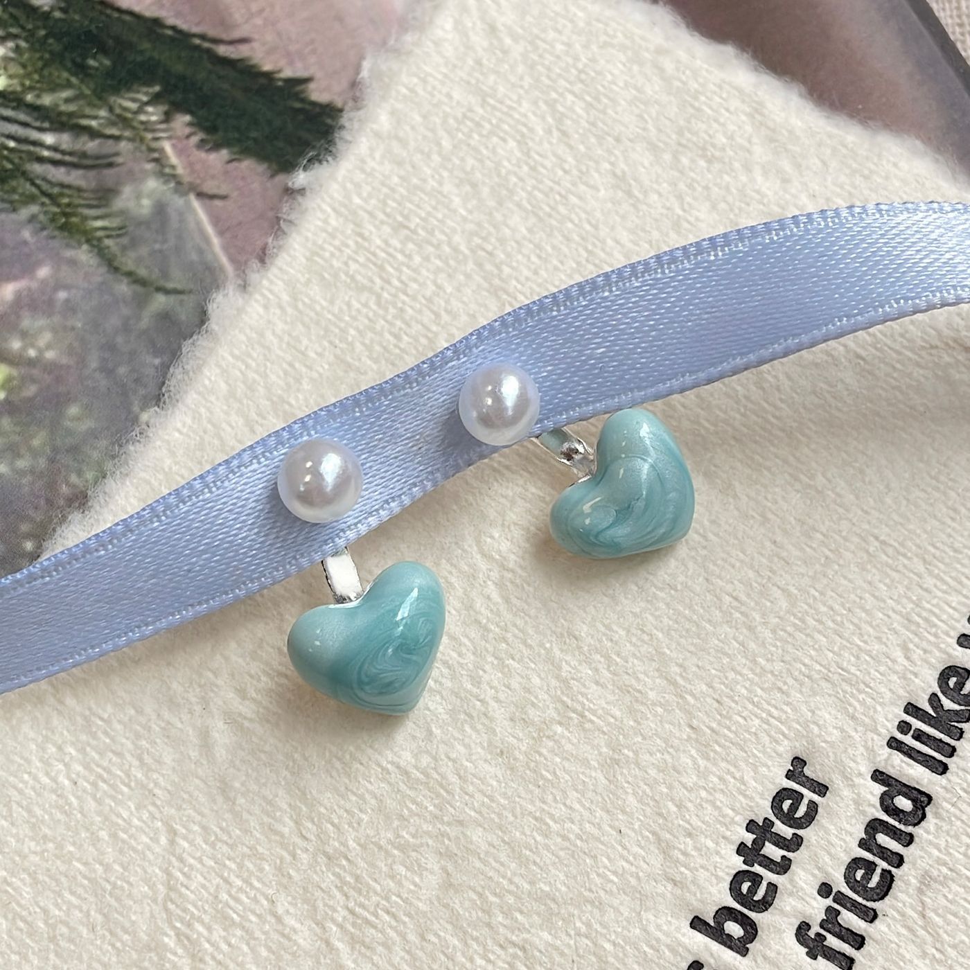 Light luxury glazed blue heart-shaped earrings, women's silver needle design sense, double-ear stud, new summer pearl earrings full figure