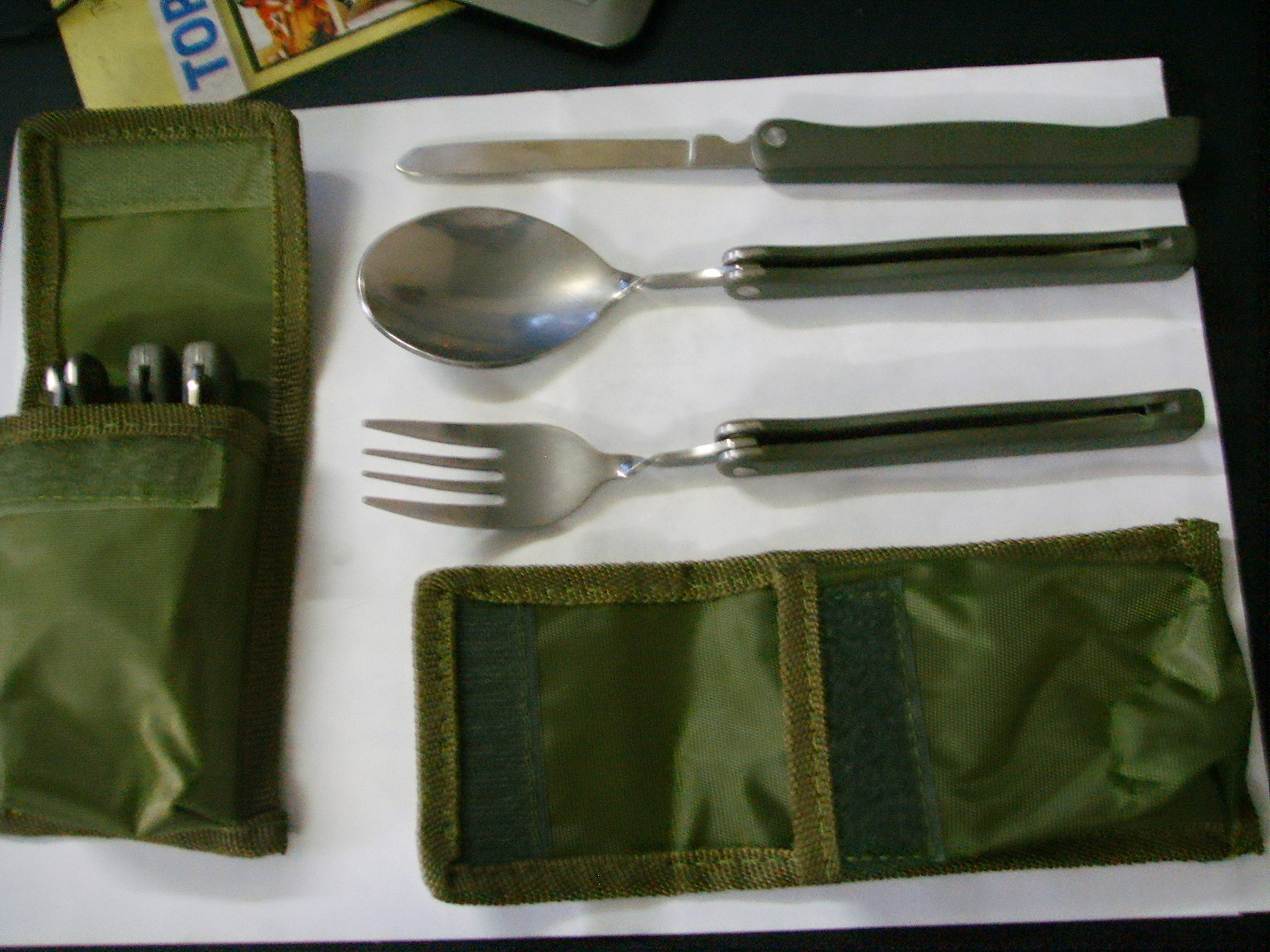 Manufacturer's discount on old model outdoor table knives, multi-functional tableware sets, camping table knives, gift tool sets full figure