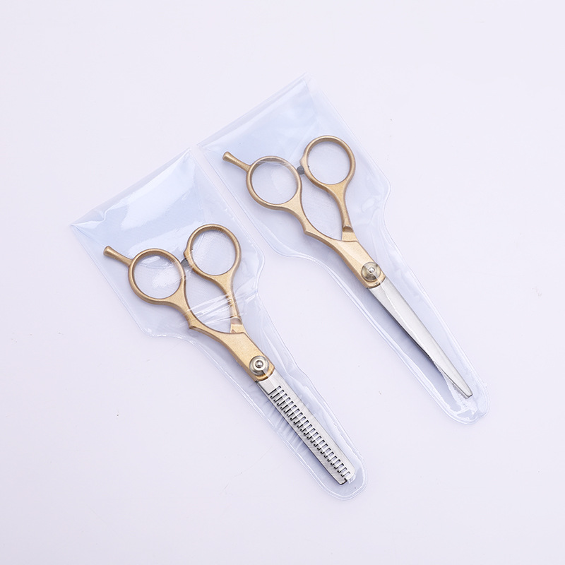 Factory direct supply of golden split scissors, hair clippers, thin golden flat scissors, teeth clippers, household scissors Application Scenario