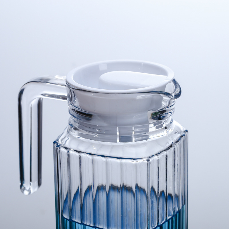 Duckbill kettle, heat-resistant Nordic striped glass kettle, brewing kettle, cooling kettle, juice and beverage kettle, draft beer kettle, wine divider kettle Application Scenario