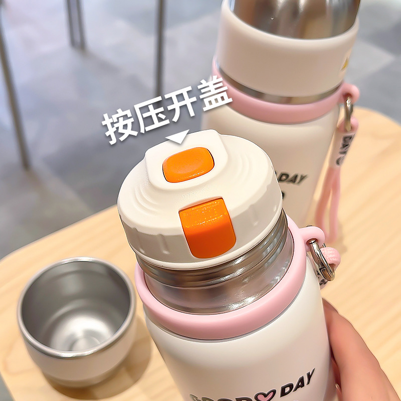 Cute and simple dog thermos cup, convenient handle, direct drinking cup, office and home cup, built-in water pouring lid, drinking cup Specification drawing