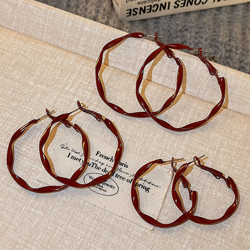 Ankela red earring French retro earrings for Women, 2024 new style, high-end and elegant stud earrings, fashionable earrings details Picture