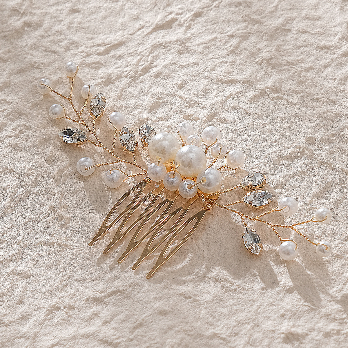 Korean-style exquisite updo hair accessories, simple pearl headwear for the bride's wedding, five-toothed water diamond insert comb, handcrafted beaded hair comb Specification drawing