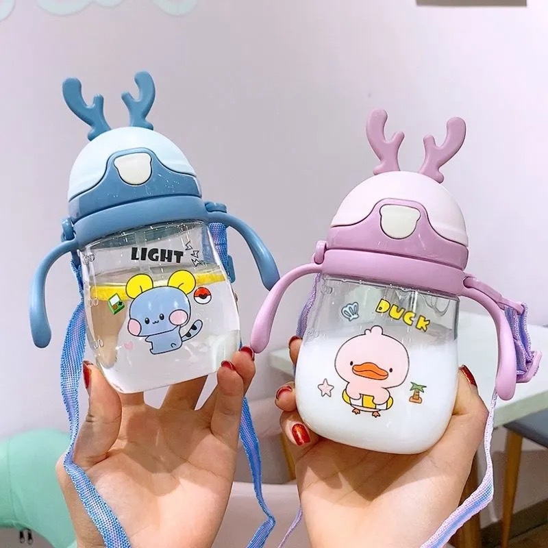 Silver Thousand Little Deer Children's water Bottle, kindergarten shoulder strap, Double handle, dual-purpose straw cup, creative cartoon, unbreakable full figure