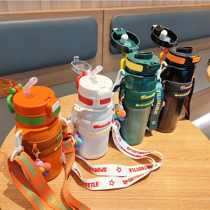 High appearance level 3D pendant, large-capacity water bottle, double-spout insulated water cup, outdoor straw, shoulder strap, handle, sports water bottle full figure