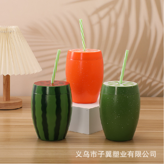 Wholesale milk tea drink cups, PET plastic straw cups, strawberry, pineapple and watermelon fruit-shaped straw cups from the manufacturer Application Scenario