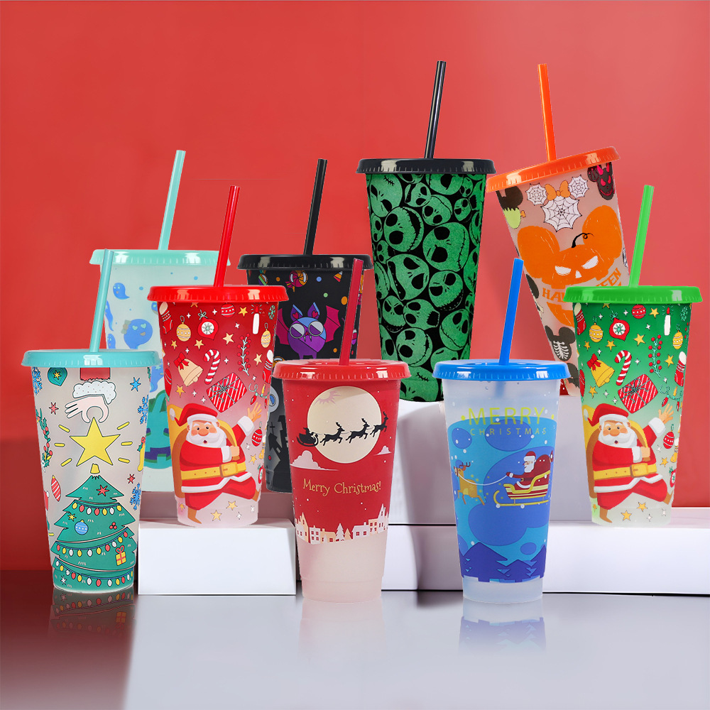 The manufacturer's new Halloween PP single-layer coffee plastic color-changing cup 710ml temperature-sensitive cold-changing straw Christmas cup Application Scenario