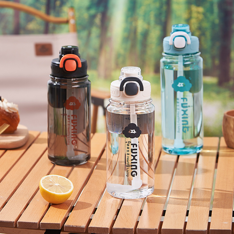 Sports water cups, men's and women's straw cups, portable and simple universal disposable cups for students, water bottles, children's direct drinking plastic cups details Picture