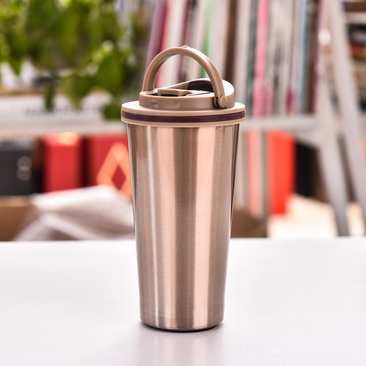 Factory wholesale of insulated cups, milk tea and coffee cups, portable stainless steel mugs for men and women, gifts, logo water cups Application Scenario