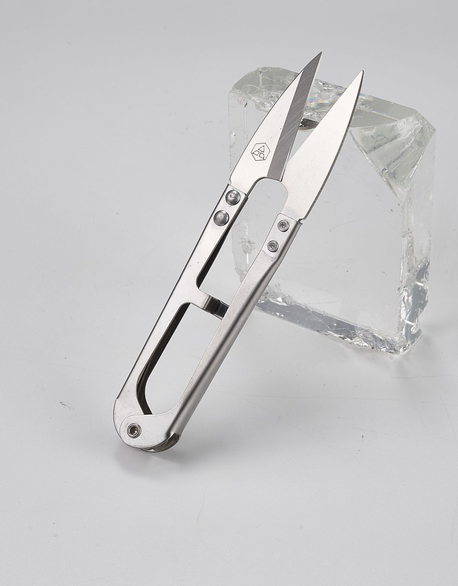 PIN brand all-stainless steel yarn U-shaped finger protection small scissors for cutting thread ends, wholesale of clothing scissors undefined
