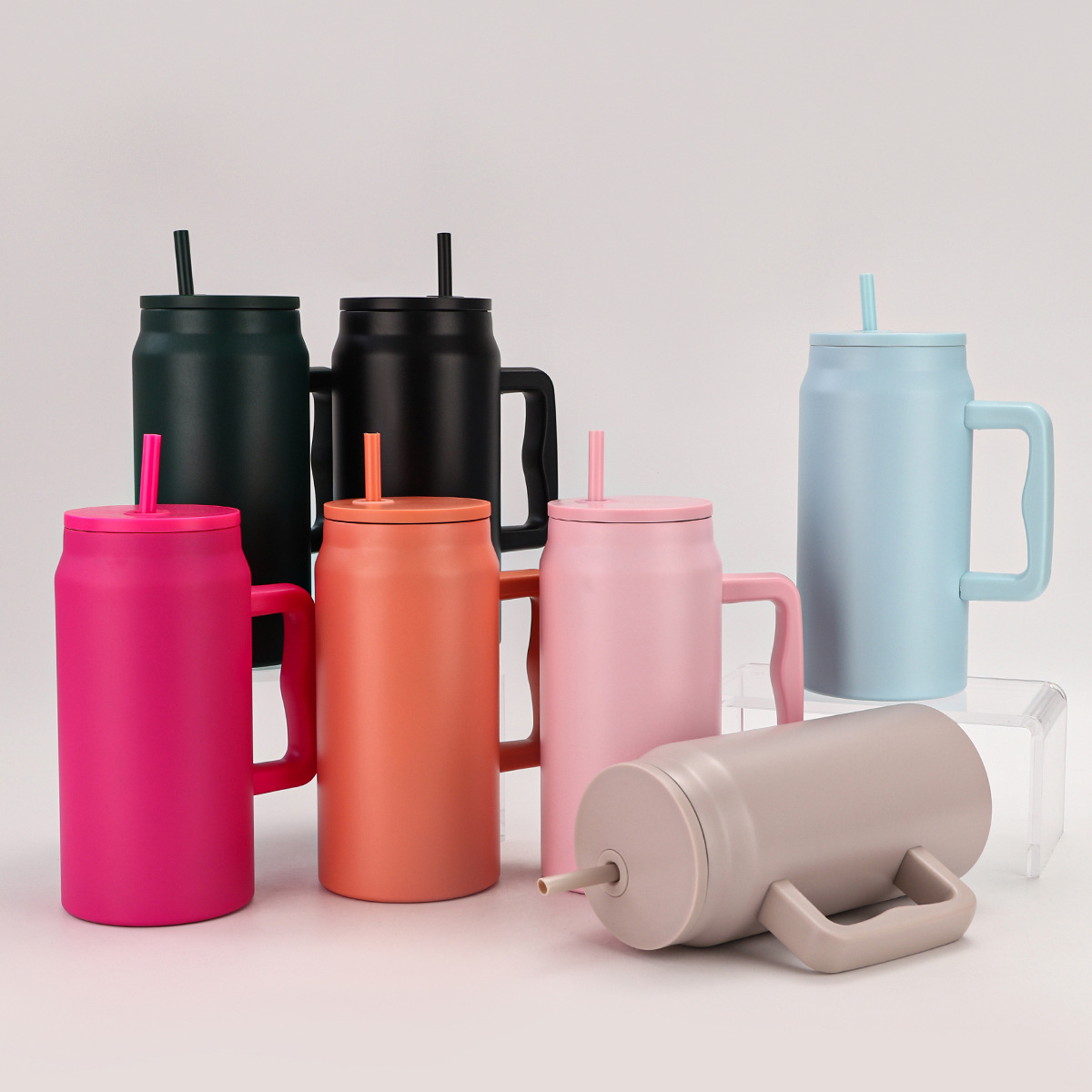 Cross-border 50oz insulated cup with handle, car cup, double-layer insulated ice cup, large-capacity beer mug with straw full figure