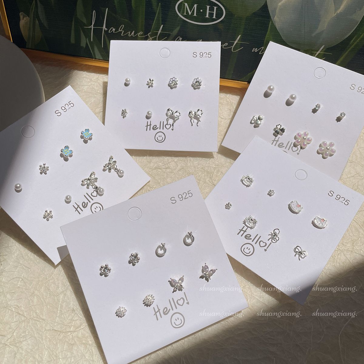 Simple, compact and cute, plain geometric stud four-piece set, women's silver needle, niche design sense, versatile daily earrings Application Scenario