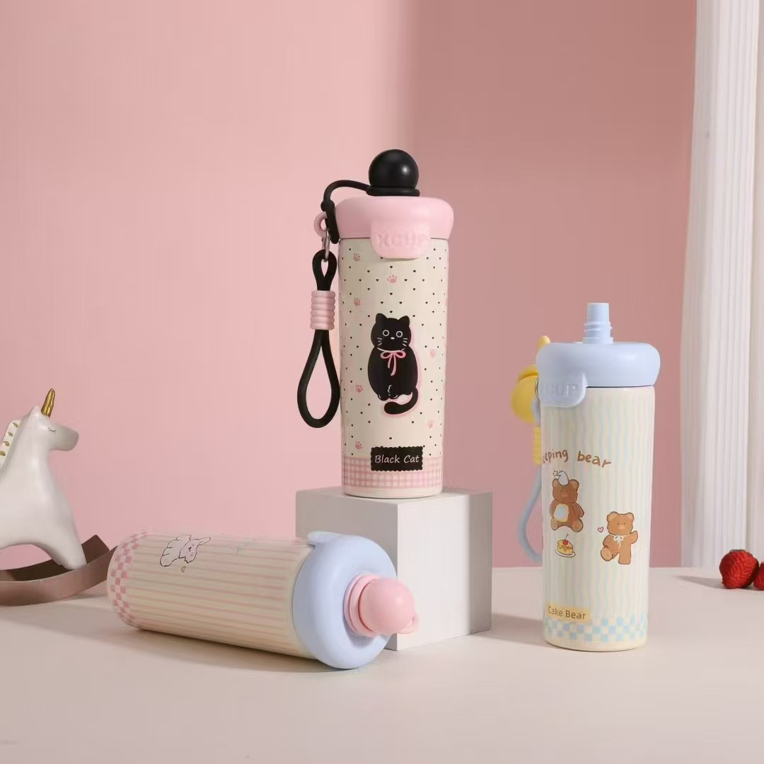High appearance level insulated cup, float ball cup, cartoon large capacity 316 straw cup, student outdoor rope, cute water cup Specification drawing