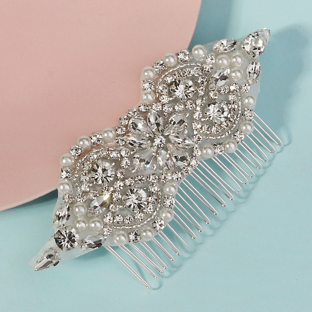New cross-border accessories: Women's hair comb, wedding banquet updo, bride's headwear, luxurious handcrafted rhinestone and pearl insert comb Specification drawing