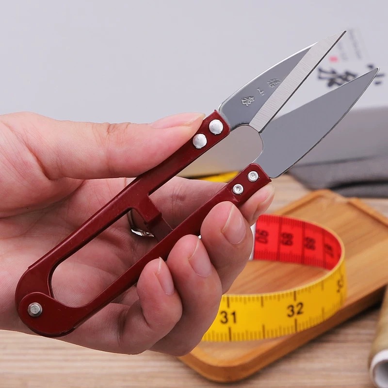 Zhang Xiaquan's yarn scissors, cross-stitch scissors, sharp thread ends, spring thread ends, cutting and sewing, small carbon steel scissors for garment factories Application Scenario
